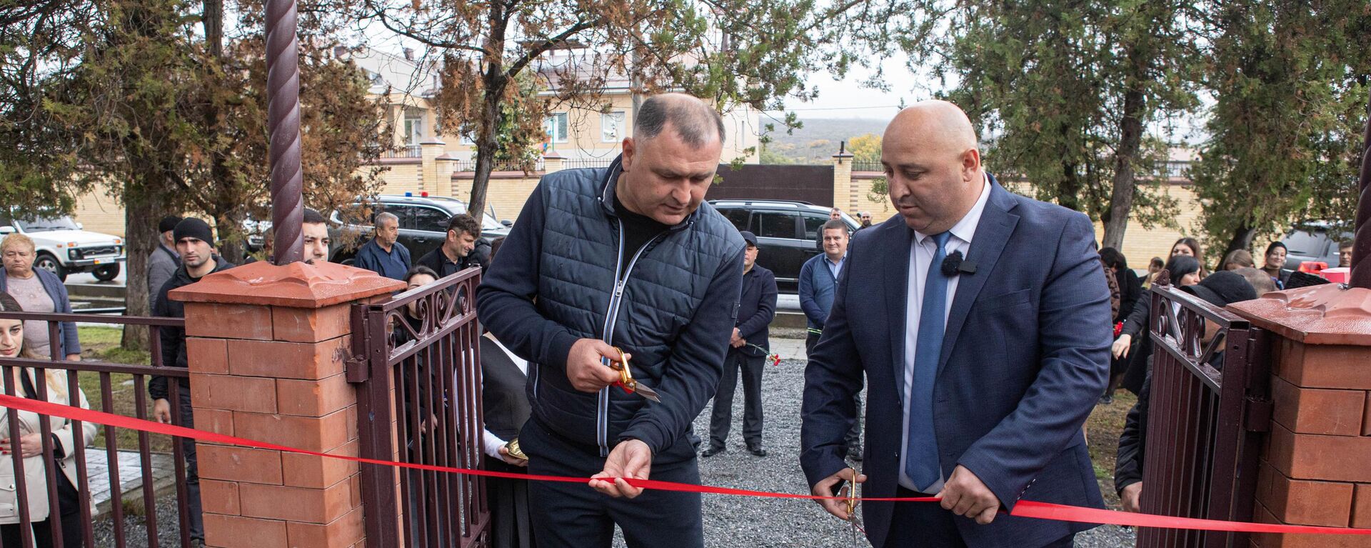 Торжественное открытие аллеи и мемориала, посвященных участникам Великой Отечественной войны, в поселке Знаур. Торжественное открытие аллеи и мемориала, посвященных участникам Великой Отечественной войны, в поселке Знаур. - Sputnik Южная Осетия, 1920, 24.10.2025