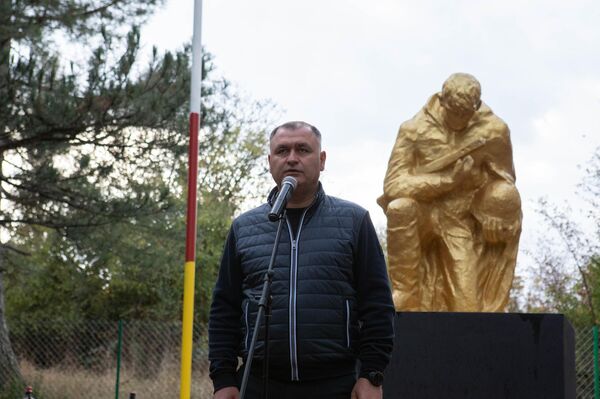 Памятник воинам, павшим в годы Великой Отечественной войны. Село Фазыкау (Уелит), знаурский район, Южная Осетия. Памятник воинам, павшим в годы Великой Отечественной войны. Село Фазыкау (Уелит), знаурский район, Южная Осетия. - Sputnik Южная Осетия