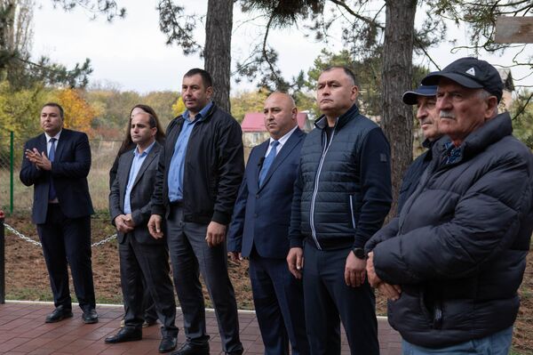 Памятник воинам, павшим в годы Великой Отечественной войны. Село Фазыкау (Уелит), знаурский район, Южная Осетия. Памятник воинам, павшим в годы Великой Отечественной войны. Село Фазыкау (Уелит), знаурский район, Южная Осетия. - Sputnik Южная Осетия