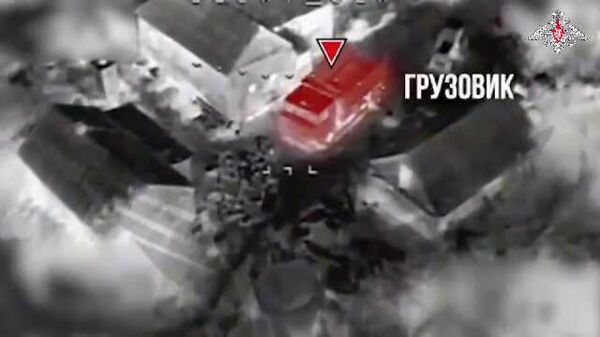 Отработали на ура: кадры сокрушительных ударов FPV-дронов Центра Рубикон по технике, укрытиям, артустановкам ВСУ - Sputnik Южная Осетия