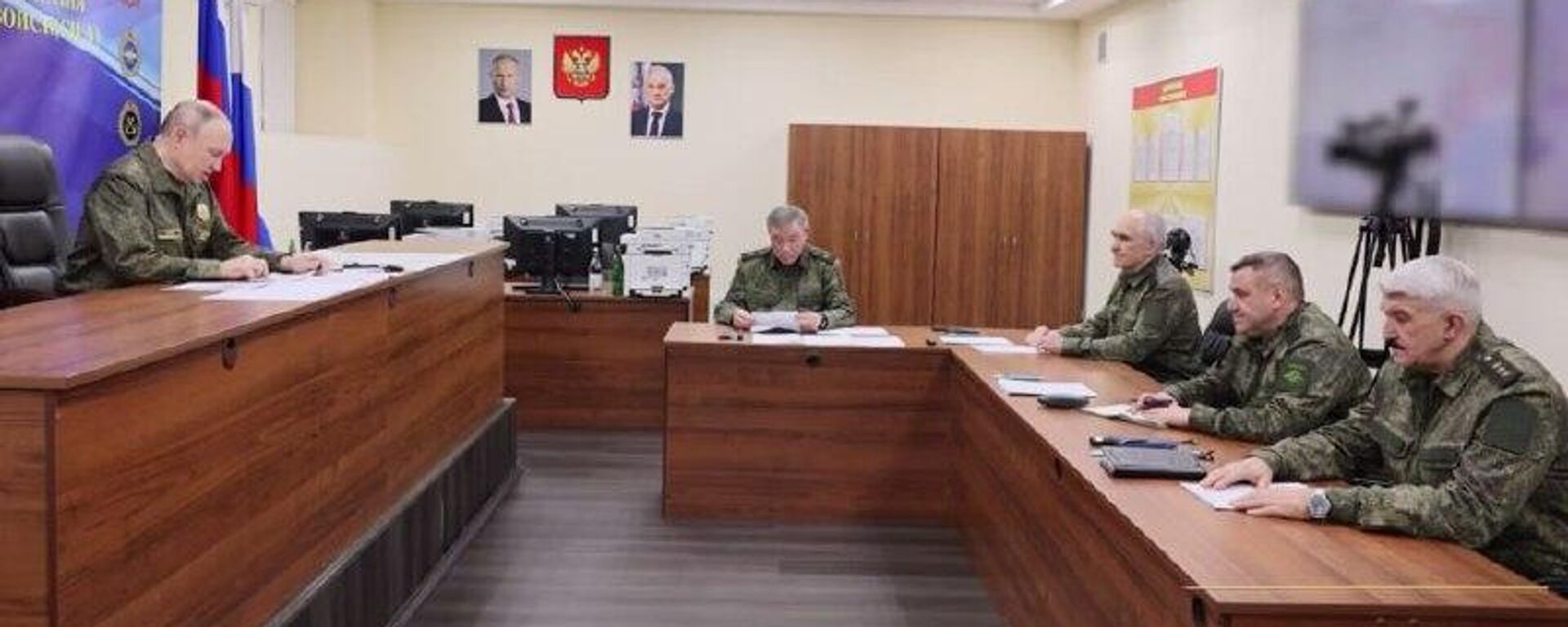 Главные заявления, сделанные во время совещания Путина с главой Генштаба Герасимовым и командующими группировками войск: - Sputnik Южная Осетия, 1920, 26.10.2025