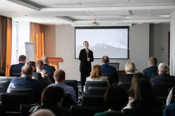 Второй бизнес-семинар с участием представителей из Челябинской области в Цхинвале Второй бизнес-семинар с участием представителей из Челябинской области в Цхинвале - Sputnik Южная Осетия