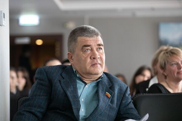 Второй бизнес-семинар с участием представителей из Челябинской области в Цхинвале Второй бизнес-семинар с участием представителей из Челябинской области в Цхинвале - Sputnik Южная Осетия