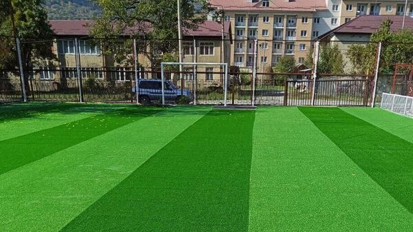 Обновленное футбольное поле парка культуры и отдыха в Ленингоре  - Sputnik Южная Осетия