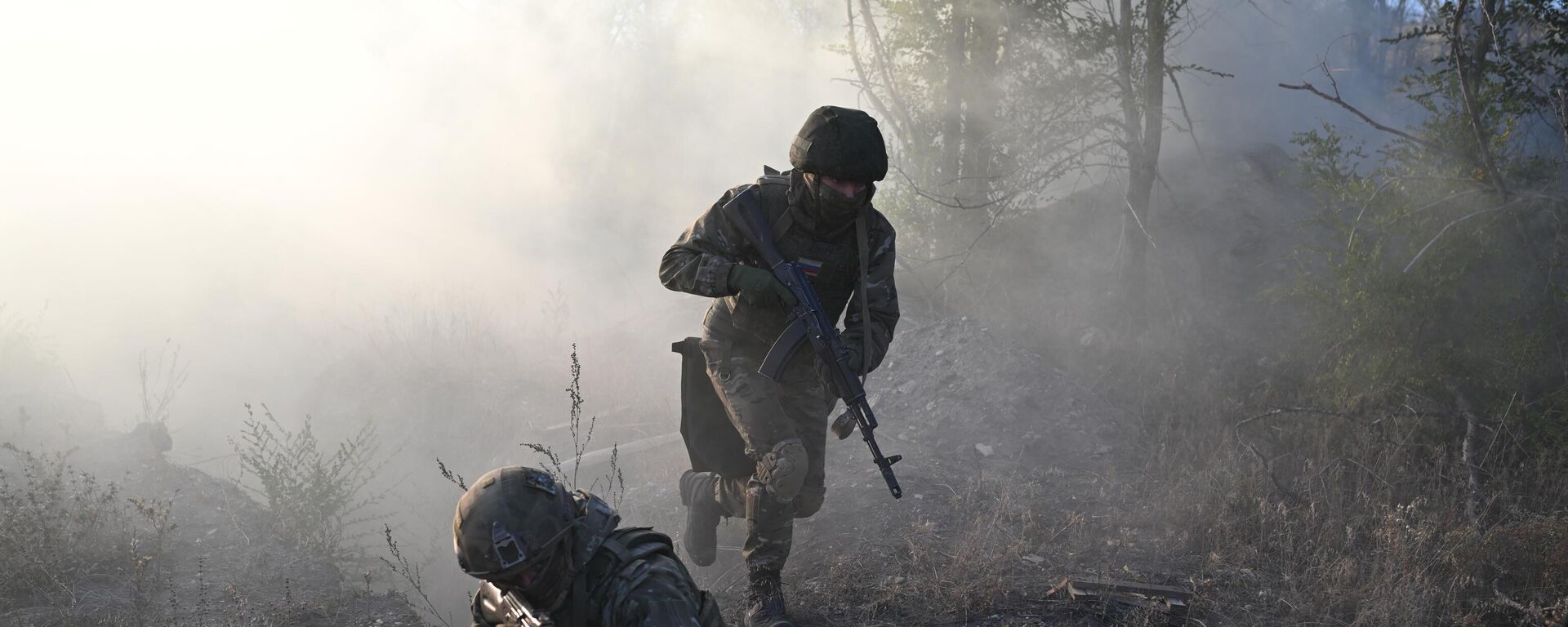 Российские военнослужащие в зоне проведения СВО. Архивное фото  - Sputnik Южная Осетия, 1920, 31.10.2025
