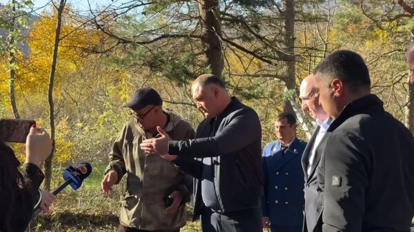 Работы по восстановлению памятника ВОВ в селе Икот Ленингорского района планируют завершить 25 апреля - Sputnik Южная Осетия