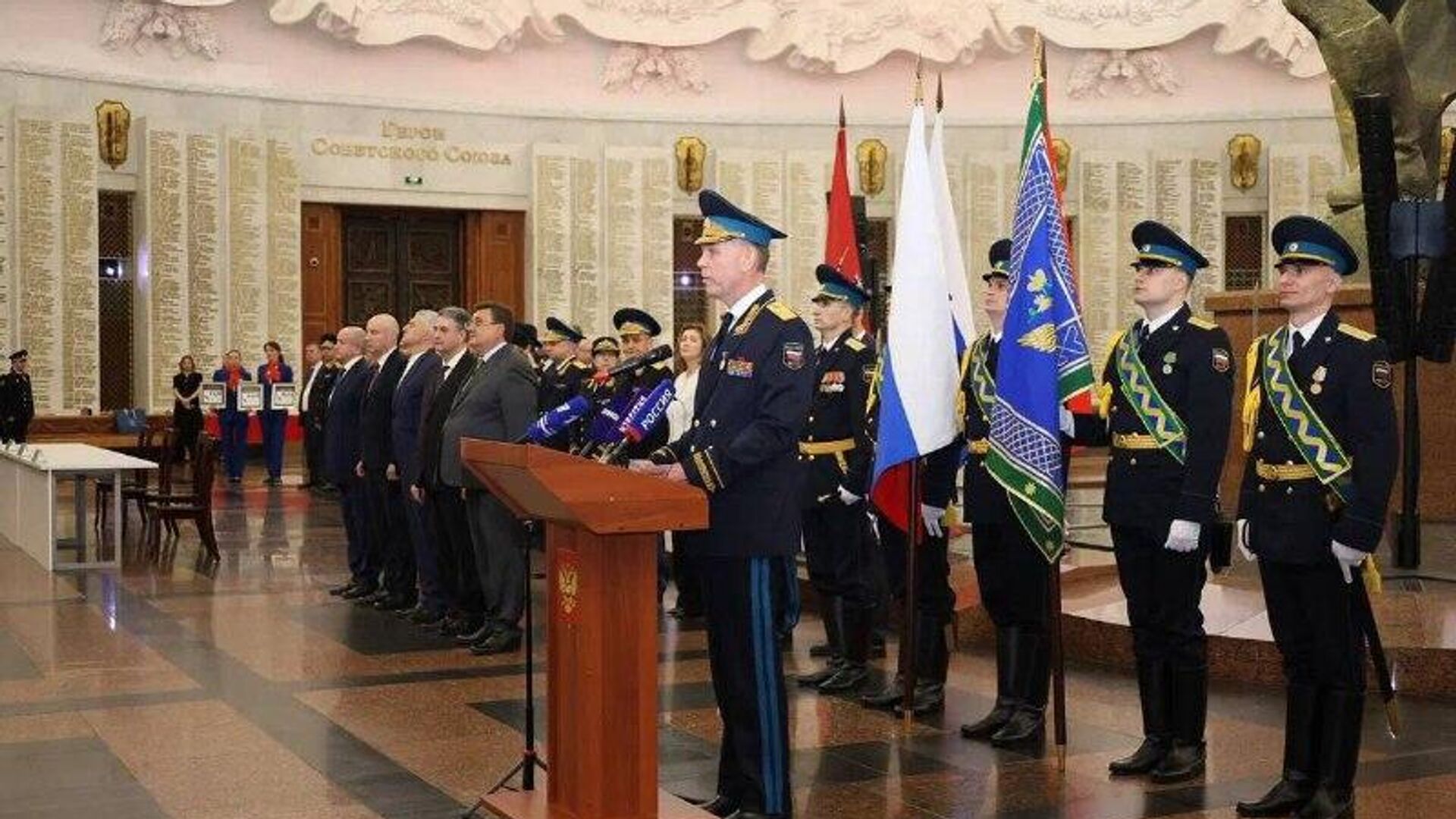 Руководитель Службы судебных приставов Южной Осетии Вадим Джагаев по приглашению российского коллеги Дмитрия Аристова принял участие в торжественных мероприятиях ко Дню судебного пристава Руководитель Службы судебных приставов Южной Осетии Вадим Джагаев по приглашению российского коллеги Дмитрия Аристова принял участие в торжественных мероприятиях ко Дню судебного пристава - Sputnik Южная Осетия, 1920, 01.11.2025