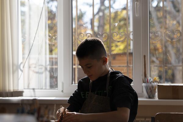 Кружок керамики на базе Станции юных техников в Цхинвале - Sputnik Южная Осетия