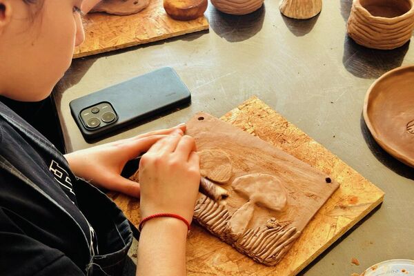 Кружок керамики на базе Станции юных техников в Цхинвале - Sputnik Южная Осетия