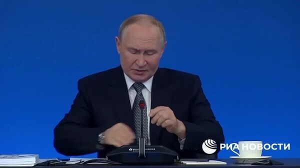 Путин: спорт призван объединять людей, наводить мосты между народами - Sputnik Южная Осетия