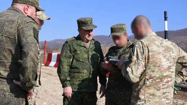 Глава Минобороны Южной Осетии проинспектировал ряд стратегических объектов ВС - Sputnik Южная Осетия