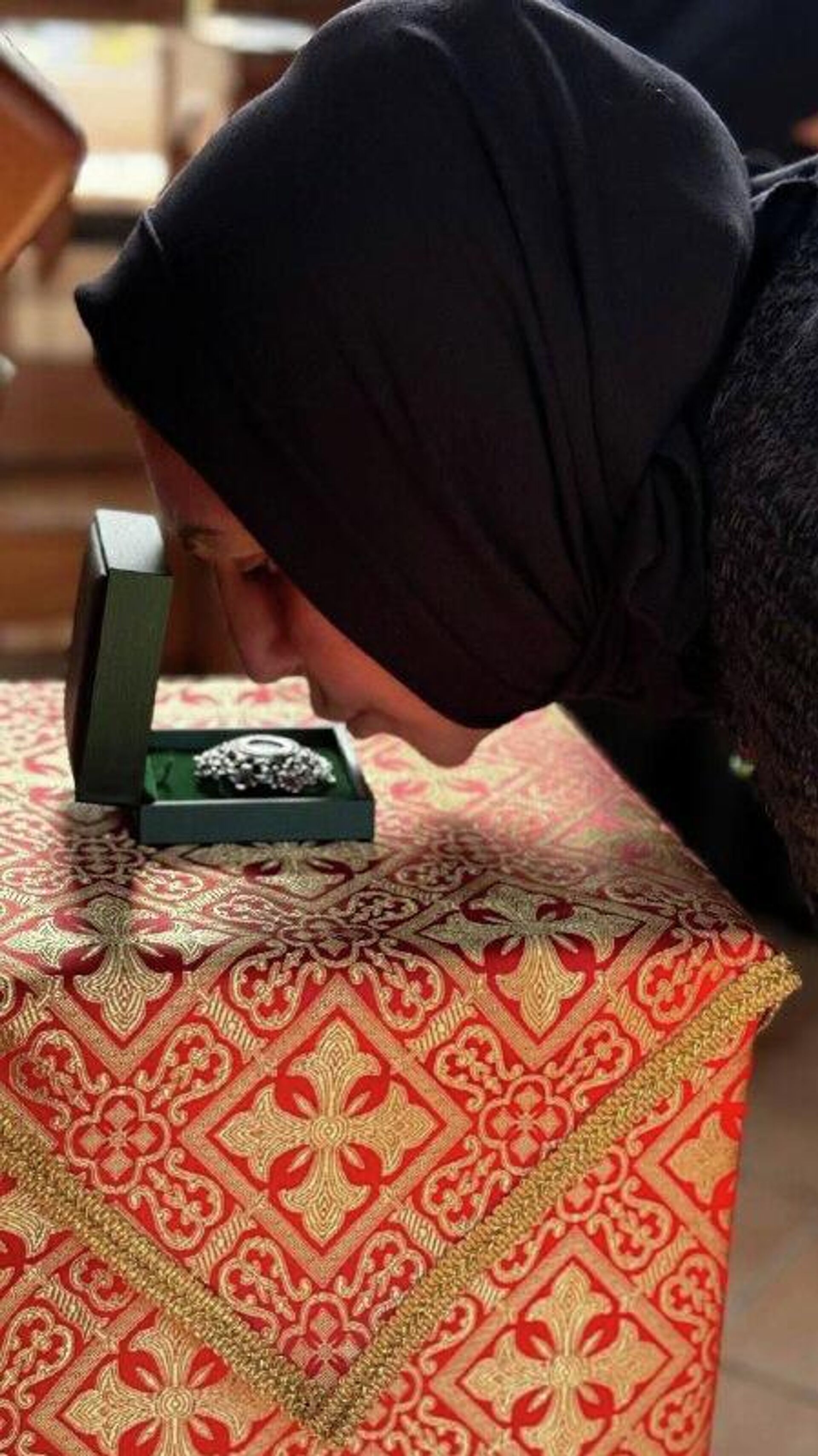 Частицу мощей благоверной княгини Марии Ясыни передали в дар Аланскому женскому монастырю - Sputnik Южная Осетия, 1920, 12.11.2025