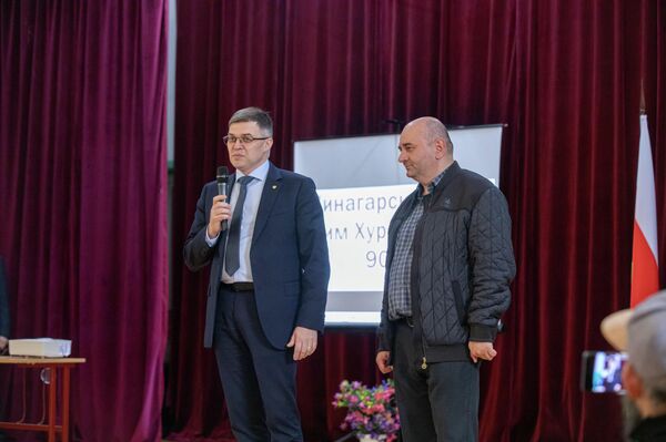 Юбилей Цинагарской школы Юбилей Цинагарской школы - Sputnik Южная Осетия