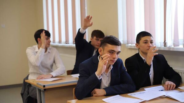 В Северной Осетии открылись девять бесплатных Центров подготовки к ЕГЭ - Sputnik Южная Осетия