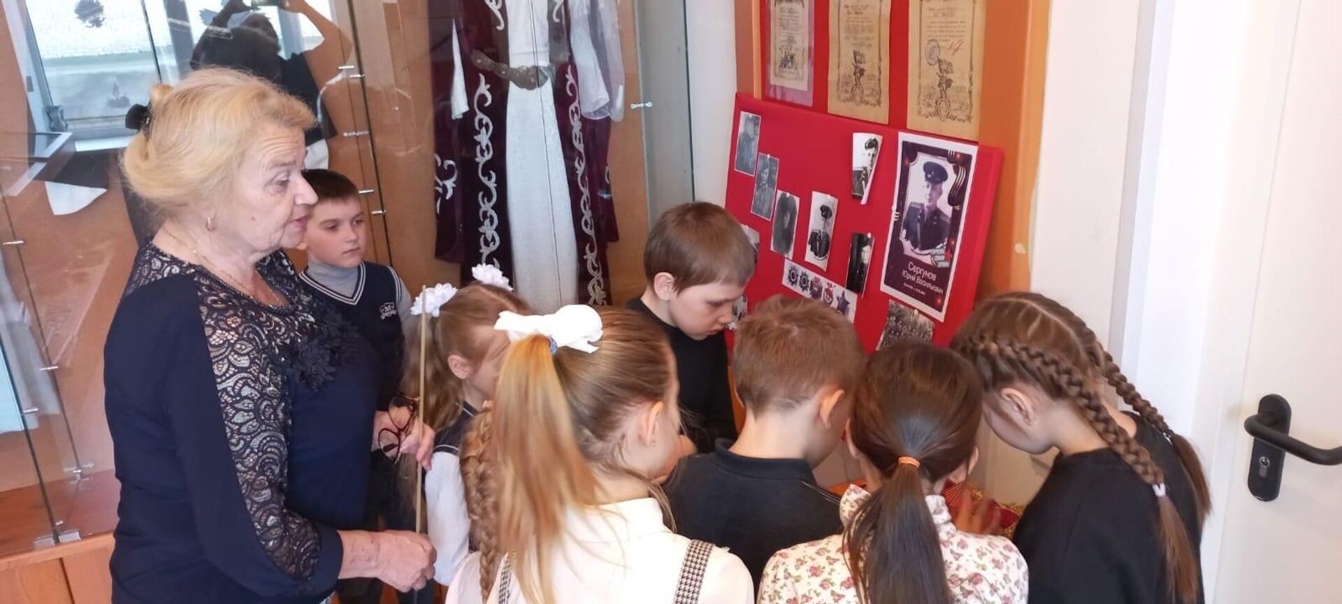 Музей трудовой и боевой славы Джатиевской ООШ в Ленинградской области - Sputnik Южная Осетия, 1920, 20.11.2025