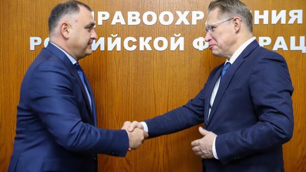 Встреча президента Республики Южная Осетия Алана Гаглоева и министра здравоохранения России Михаила Мурашко - Sputnik Южная Осетия