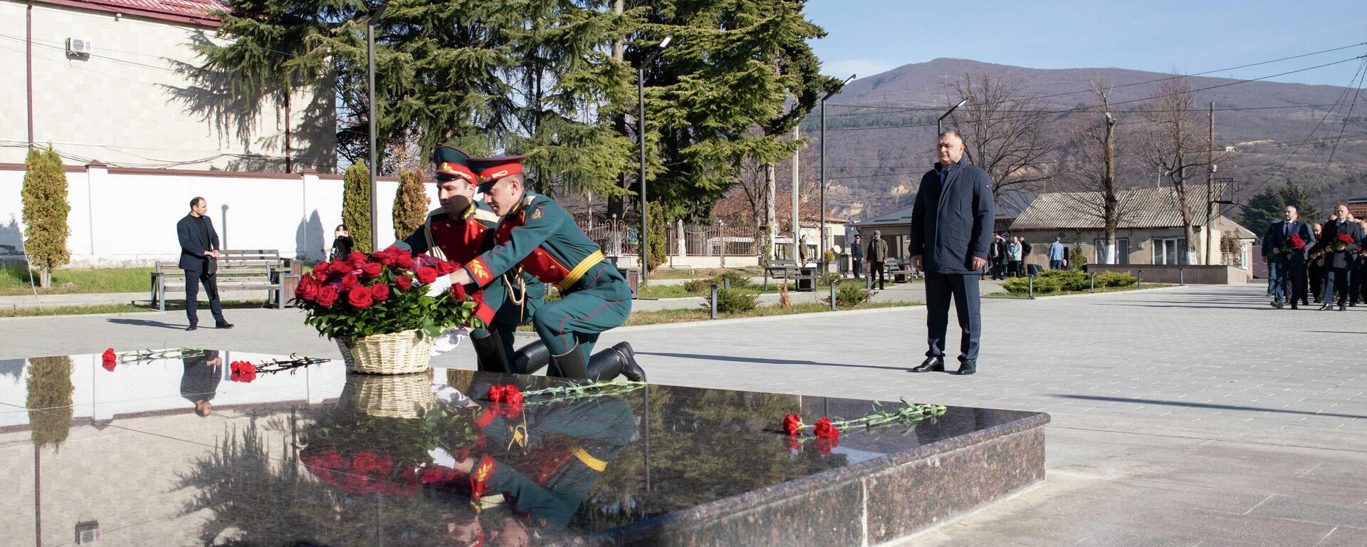 Памятные мероприятия в День мужества и народного единства - Sputnik Южная Осетия, 1920, 23.11.2025