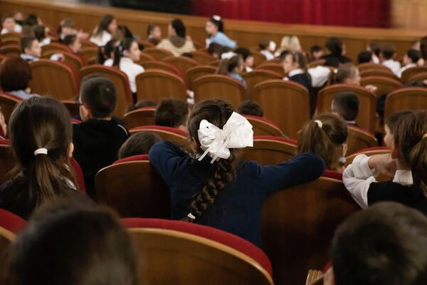 Спектакль &quot;Конек-Горбунок&quot; в Госдрамтеатре им. К. Хетагурова - Sputnik Южная Осетия