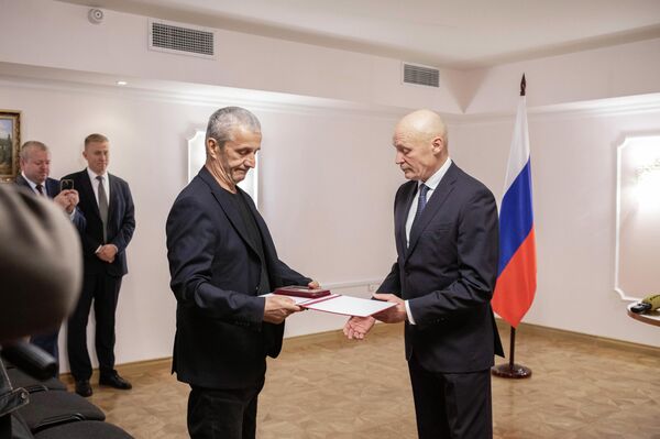 Награждение участников СВО в посольстве РФ - Sputnik Южная Осетия