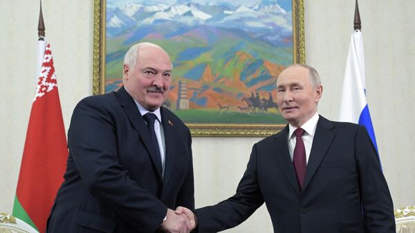 Государственный визит президента Владимира Путина в Киргизию. День второй - Sputnik Южная Осетия