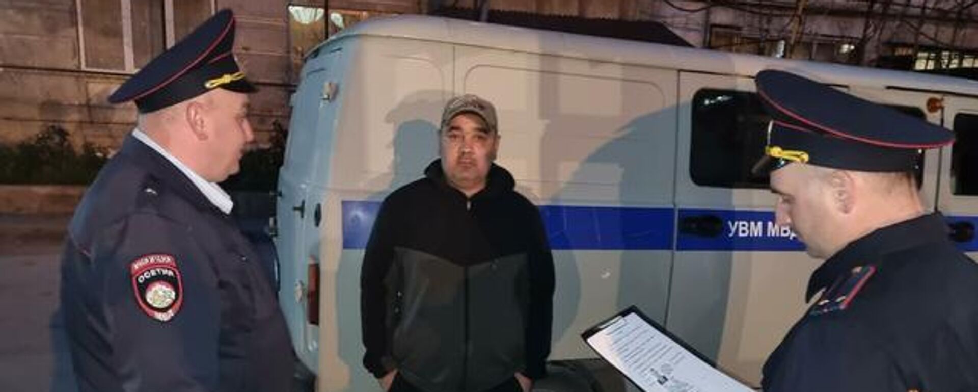 Рейды по местам проживания мигрантов в Цхинвале - Sputnik Южная Осетия, 1920, 26.11.2025