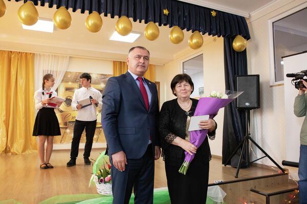 Юбилей средней школы № 11 - Sputnik Южная Осетия