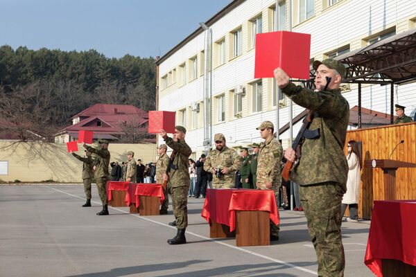 Церемония приведения к военной присяге новобранцев в Южной Осетии - Sputnik Южная Осетия