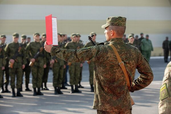 Церемония приведения к военной присяге новобранцев в Южной Осетии - Sputnik Южная Осетия