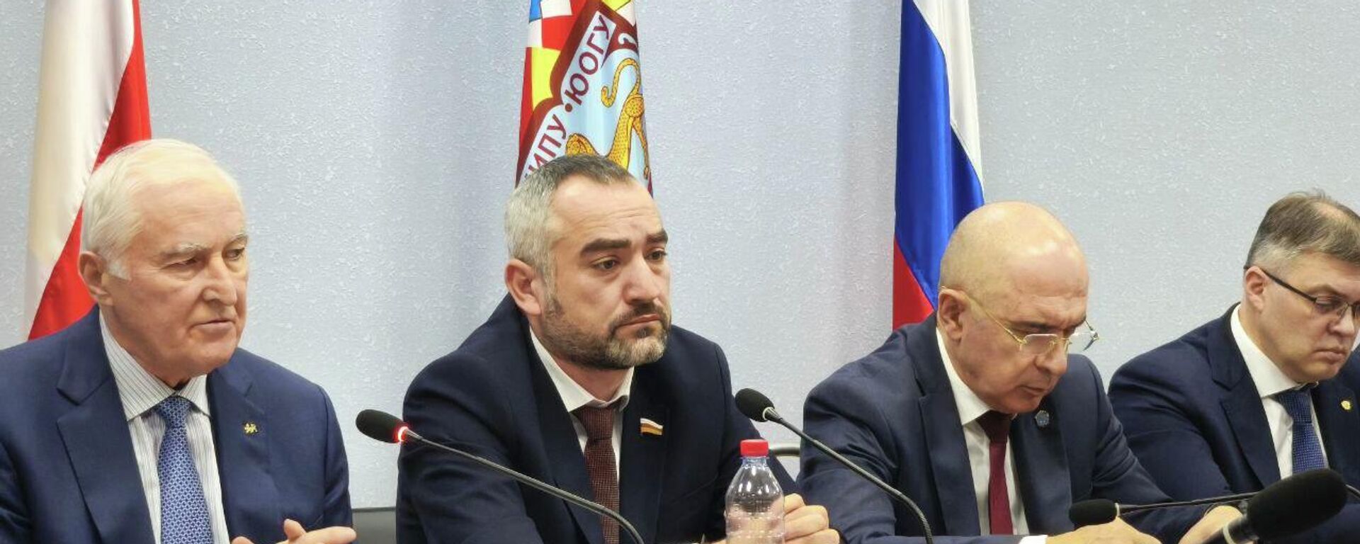 Круглый стол Осетинский парламентаризм. Вчера, сегодня, завтра в Цхинвале - Sputnik Южная Осетия, 1920, 01.12.2025