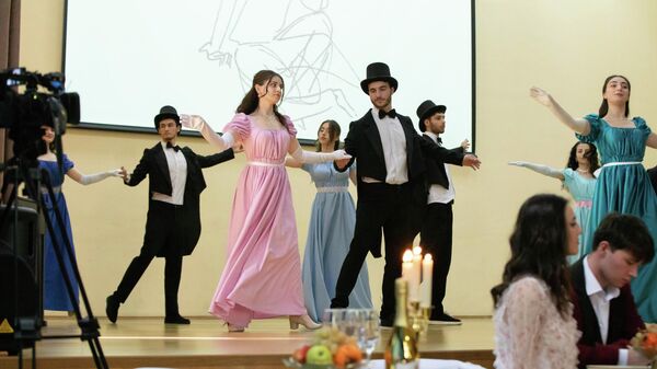 Пушкинский бал в ЮОГУ - Sputnik Южная Осетия