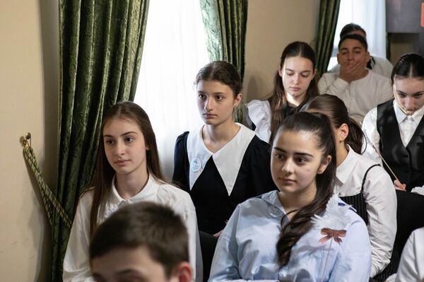 Всероссийский урок мужества Памяти неизвестного солдата в Русском доме в Цхинвале - Sputnik Южная Осетия