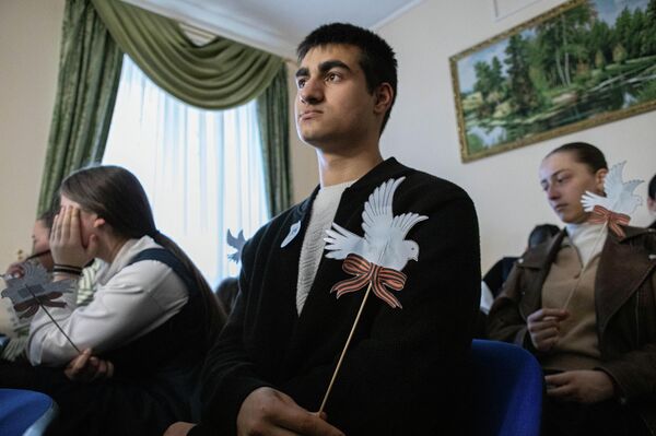 Всероссийский урок мужества Памяти неизвестного солдата в Русском доме в Цхинвале - Sputnik Южная Осетия