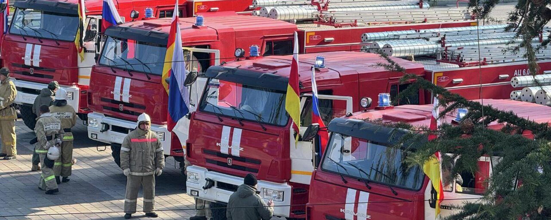 Спецтехника МЧС России в дар коллегам в Южной Осетии  - Sputnik Южная Осетия, 1920, 04.12.2025