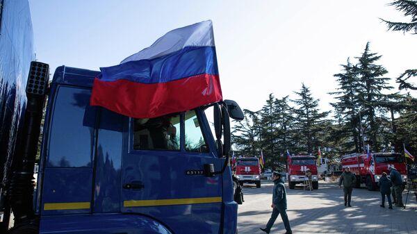 Торжественная церемония передачи спецтехники МЧС России в дар южноосетинским коллегам  - Sputnik Южная Осетия