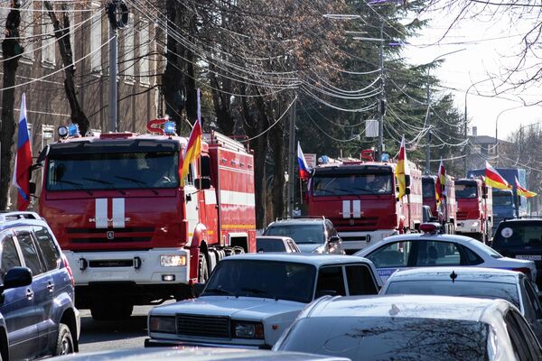 Торжественная церемония передачи спецтехники МЧС России в дар южноосетинским коллегам  - Sputnik Южная Осетия