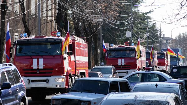 Торжественная церемония передачи спецтехники МЧС России в дар южноосетинским коллегам  - Sputnik Южная Осетия