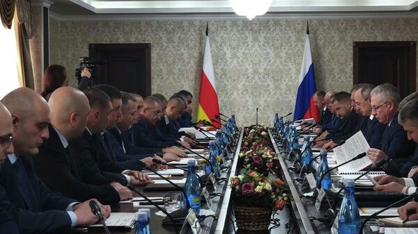 Встреча участников двустороннего комитета МВД Южной Осетии и Северной Осетии - Sputnik Южная Осетия