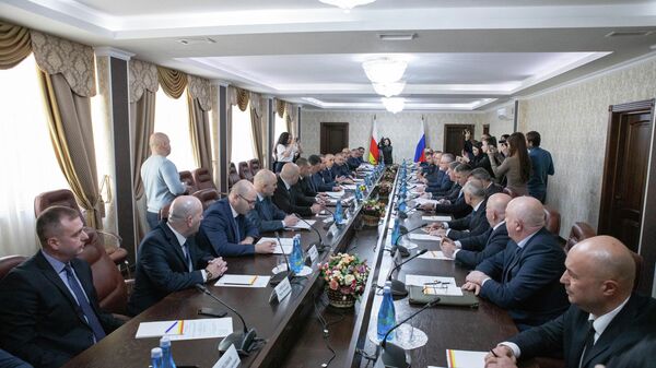 Встреча участников двустороннего комитета МВД Южной Осетии и Северной Осетии - Sputnik Южная Осетия