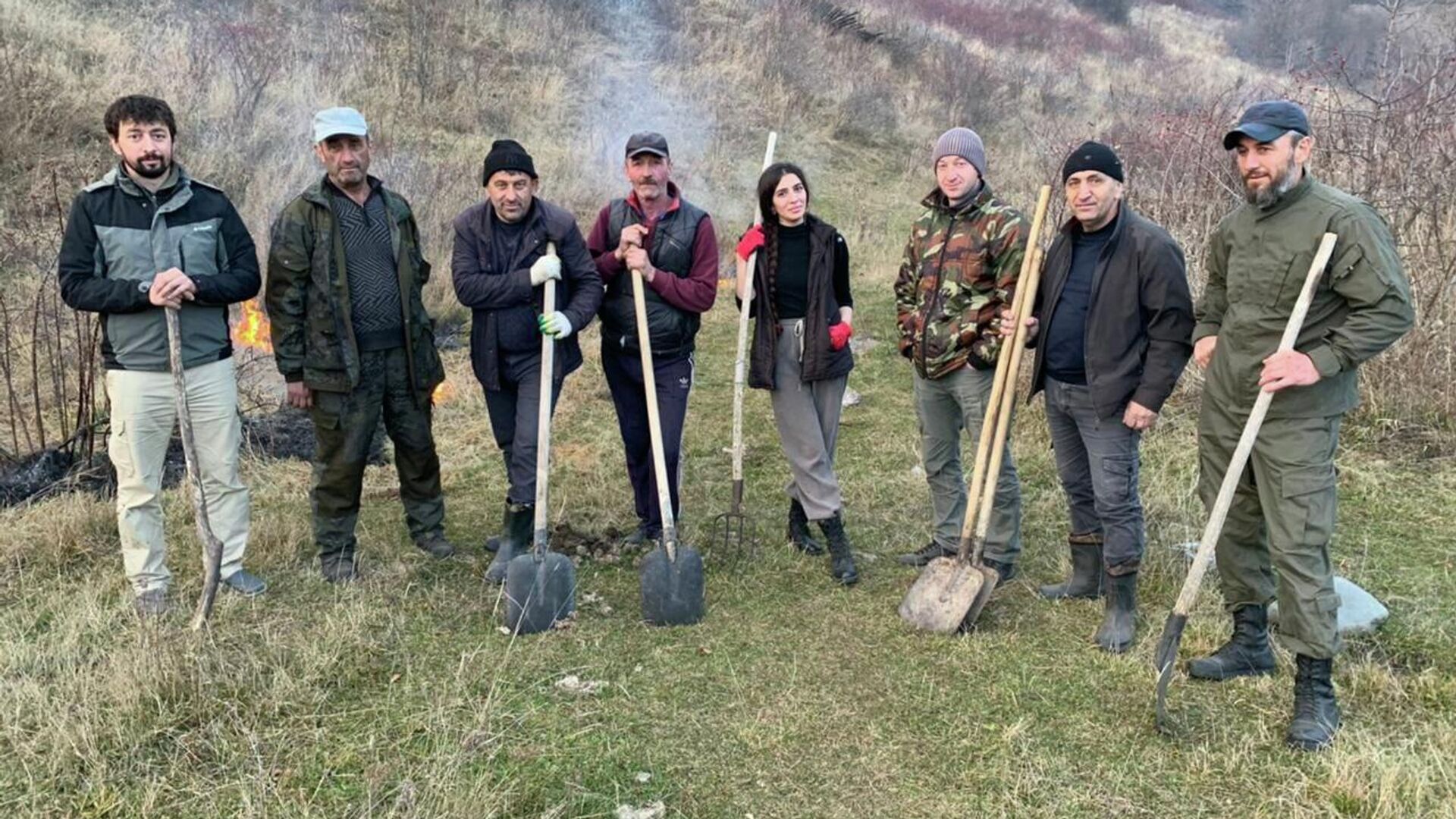 Дзерасса Багаева (в центре) Дзерасса Багаева (в центре) - Sputnik Южная Осетия, 1920, 07.12.2025