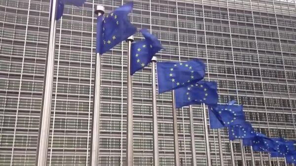 Два мира: Запад строит заборы, Евразия строит мосты - Sputnik Южная Осетия