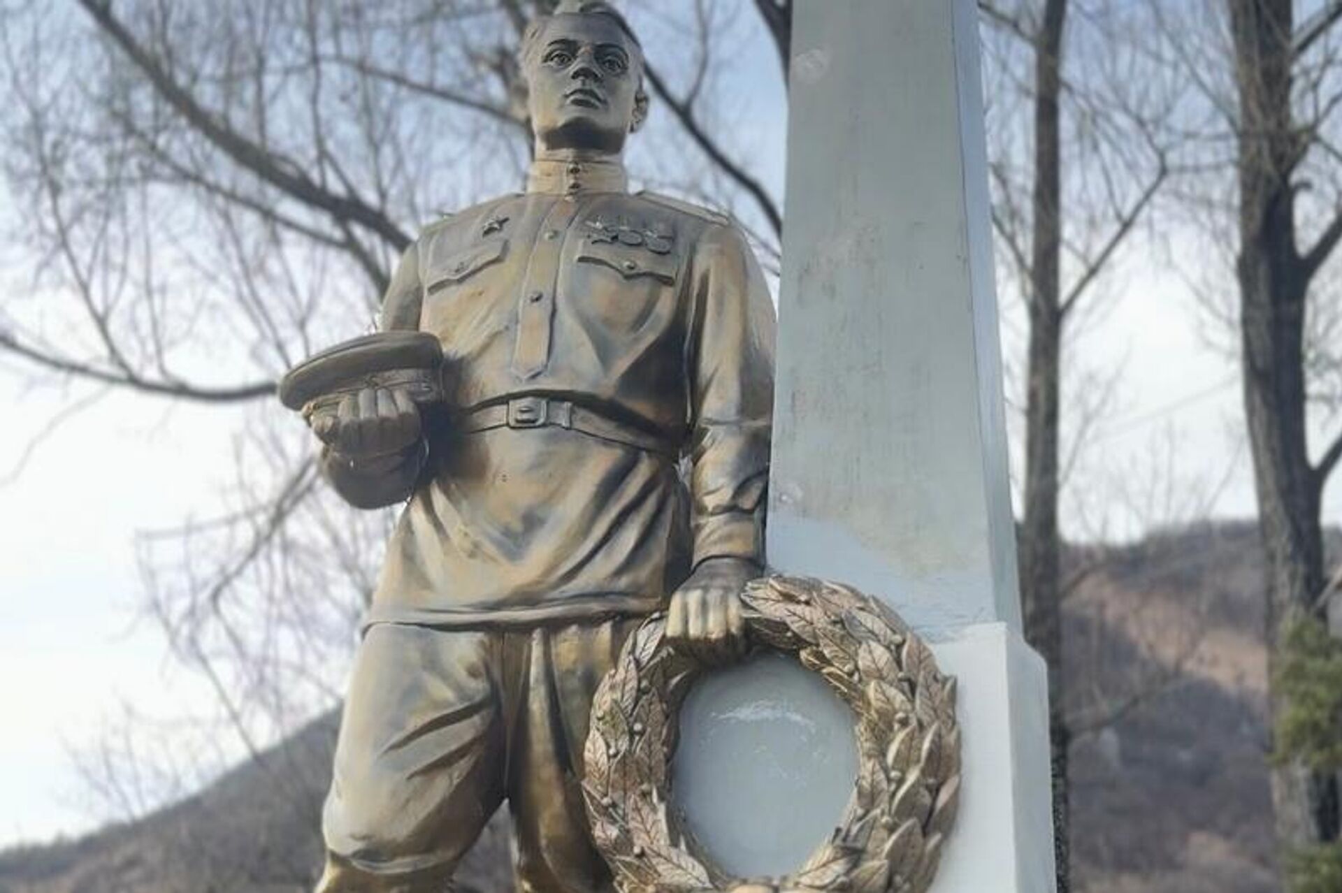 Президент Южной Осетии проверил работы реставрации памятников в Квайсе  - Sputnik Хуссар Ирыстон, 1920, 10.12.2025