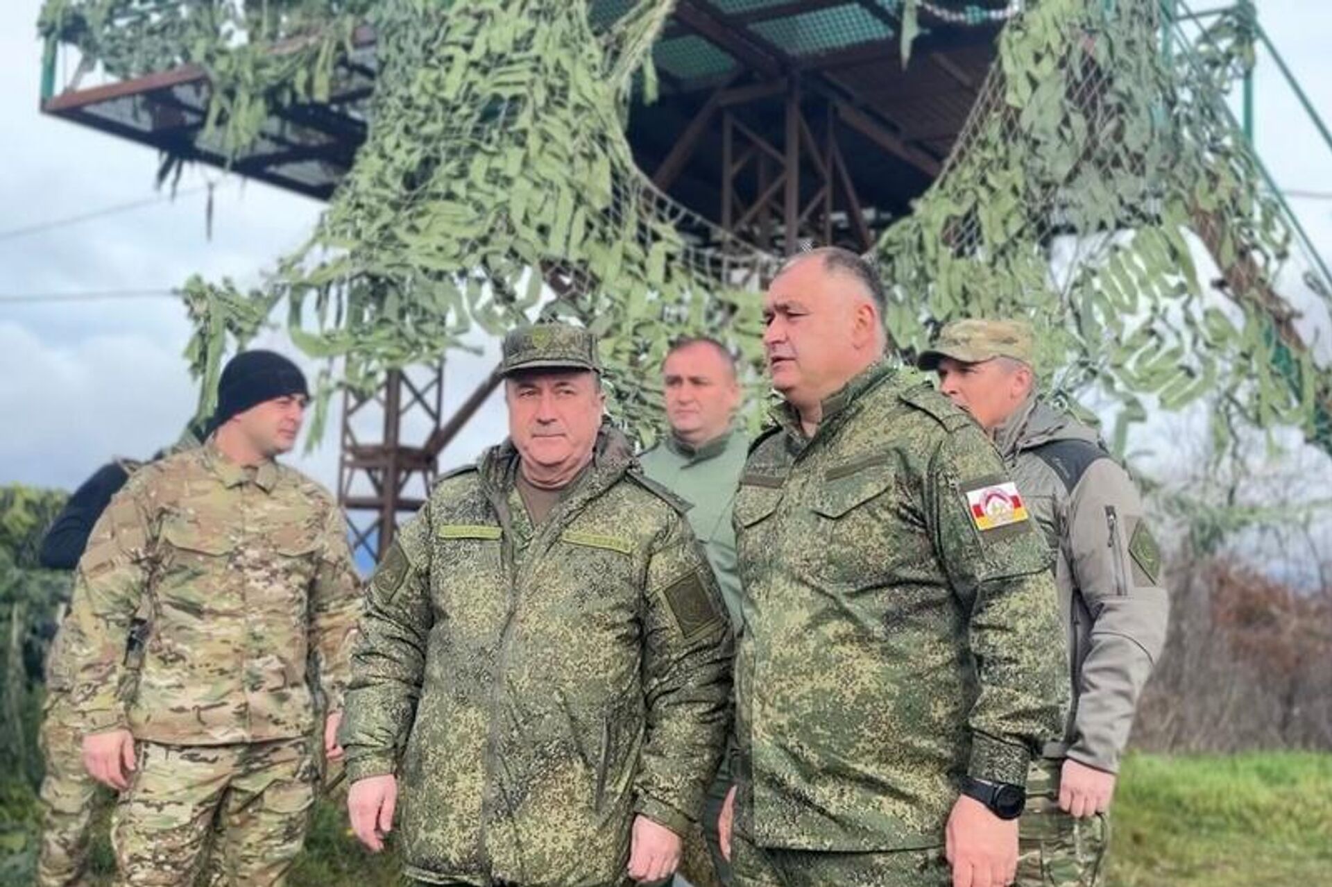 Алан Гаглоев проверил ремонт дороги в селе Уиста (Цнелис) Знаурского района  - Sputnik Южная Осетия, 1920, 10.12.2025