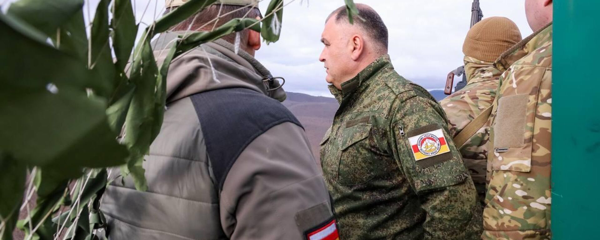 Алан Гаглоев проверил ремонт дороги в селе Уиста (Цнелис) Знаурского района  - Sputnik Южная Осетия, 1920, 10.12.2025