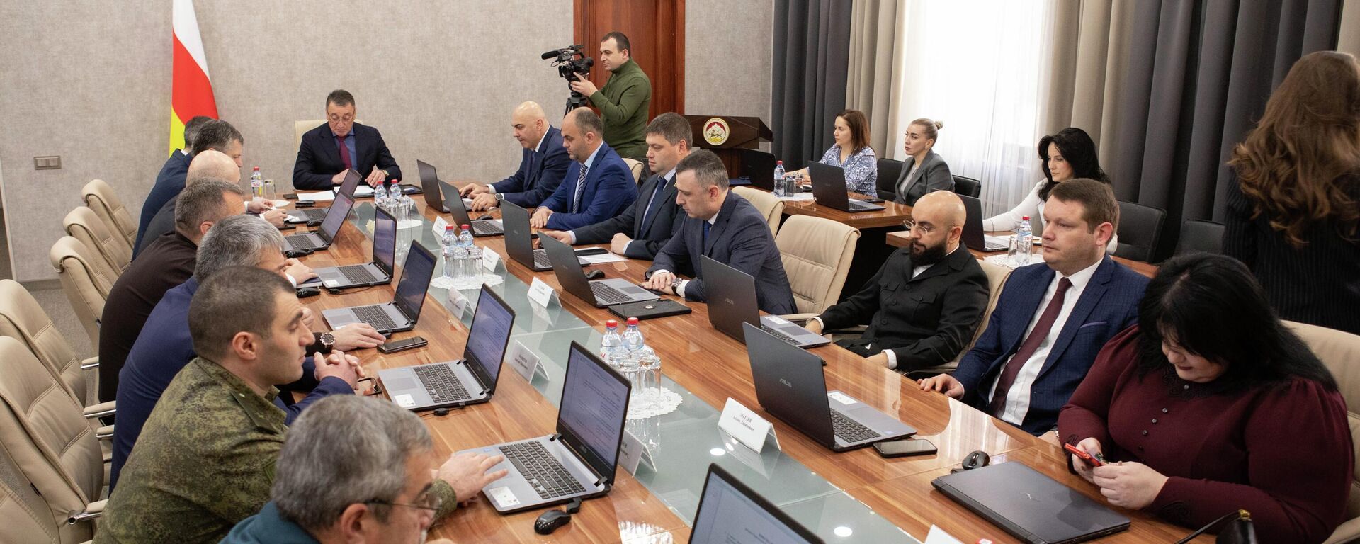 Заседание правительства - Sputnik Южная Осетия, 1920, 11.12.2025