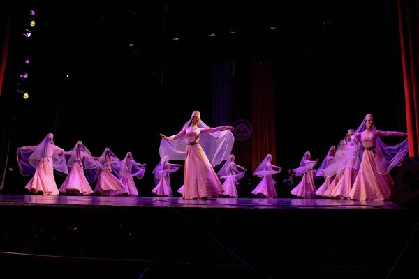 Совместный концерт ансамблей Симд и Алан в Южной Осетии - Sputnik Южная Осетия