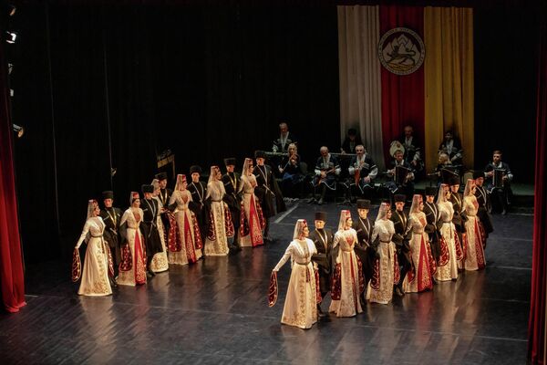 Совместный концерт ансамблей Симд и Алан в Южной Осетии - Sputnik Южная Осетия