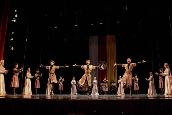 Совместный концерт ансамблей Симд и Алан в Южной Осетии - Sputnik Южная Осетия