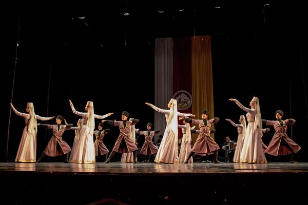 Совместный концерт ансамблей Симд и Алан в Южной Осетии - Sputnik Южная Осетия