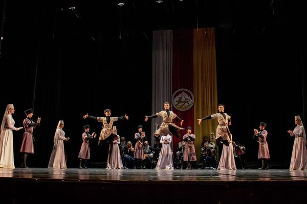 Совместный концерт ансамблей Симд и Алан в Южной Осетии - Sputnik Южная Осетия