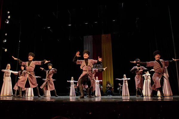 Совместный концерт ансамблей Симд и Алан в Южной Осетии - Sputnik Южная Осетия